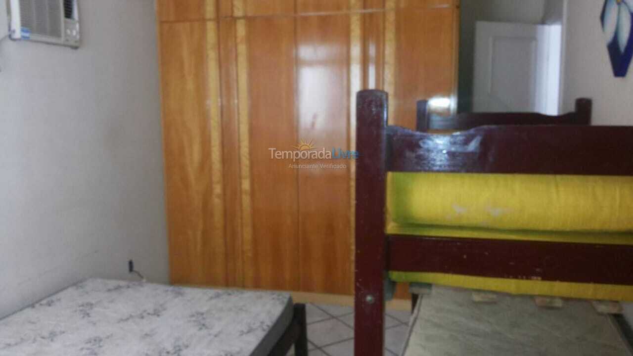 Apartamento para aluguel de temporada em Guarapari (Praia do Morro)