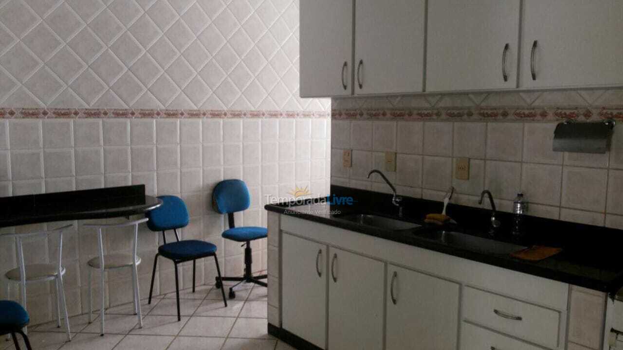 Apartamento para aluguel de temporada em Guarapari (Praia do Morro)