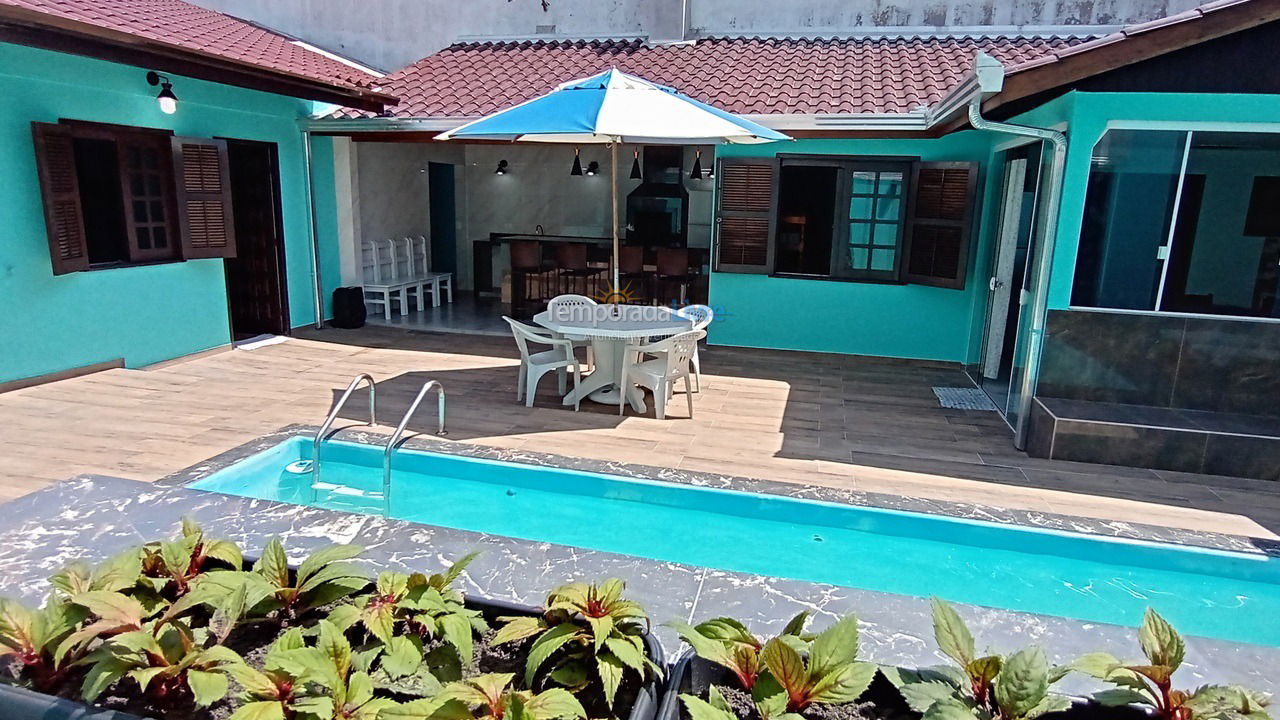 Casa para alquiler de vacaciones em Matinhos (Caiobá)