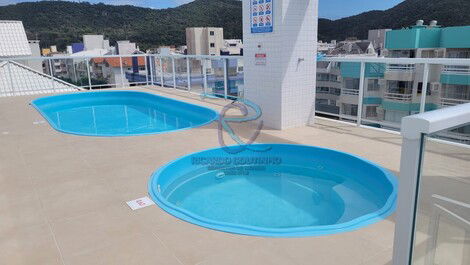 Piscina no terraço