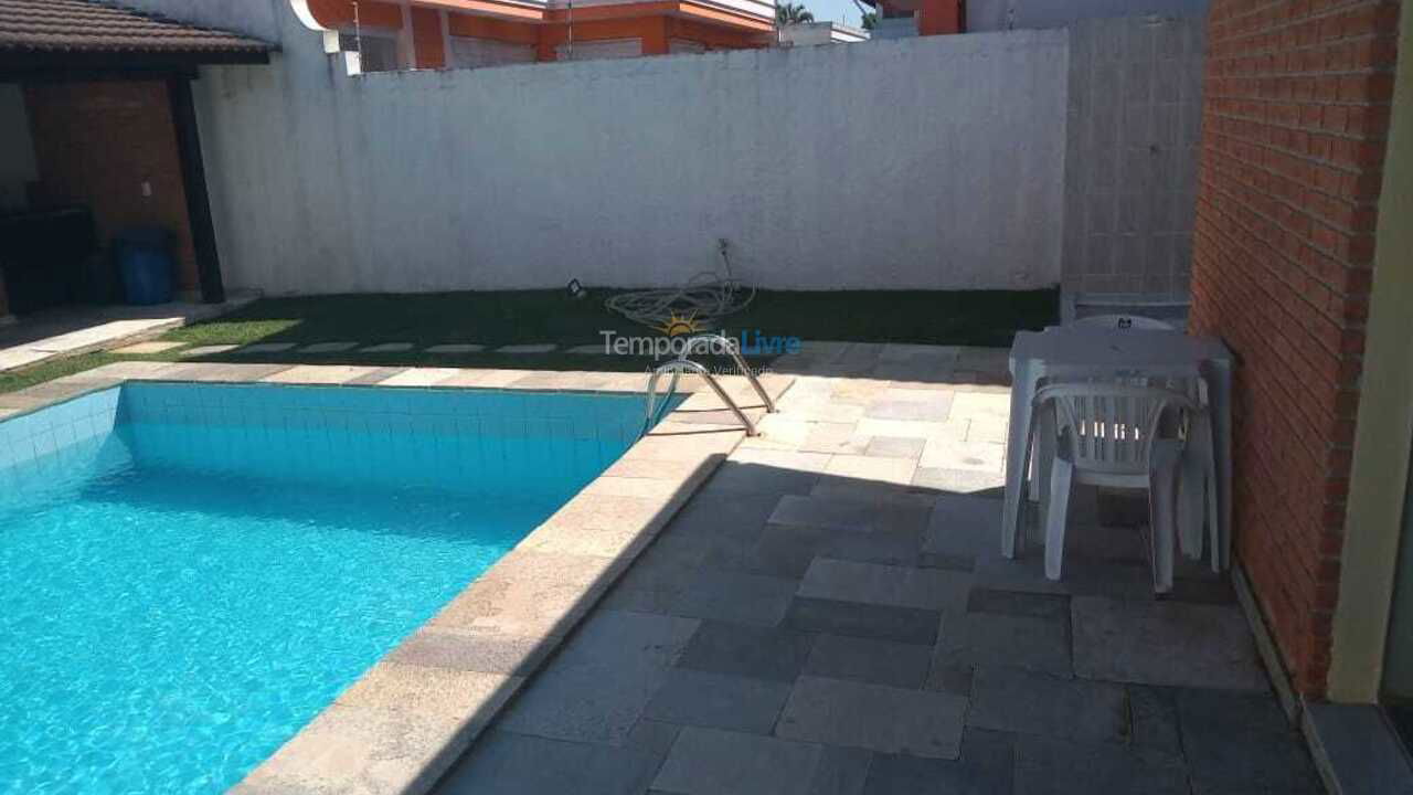 Casa para alquiler de vacaciones em Guarujá (Praia do Pernambuco)