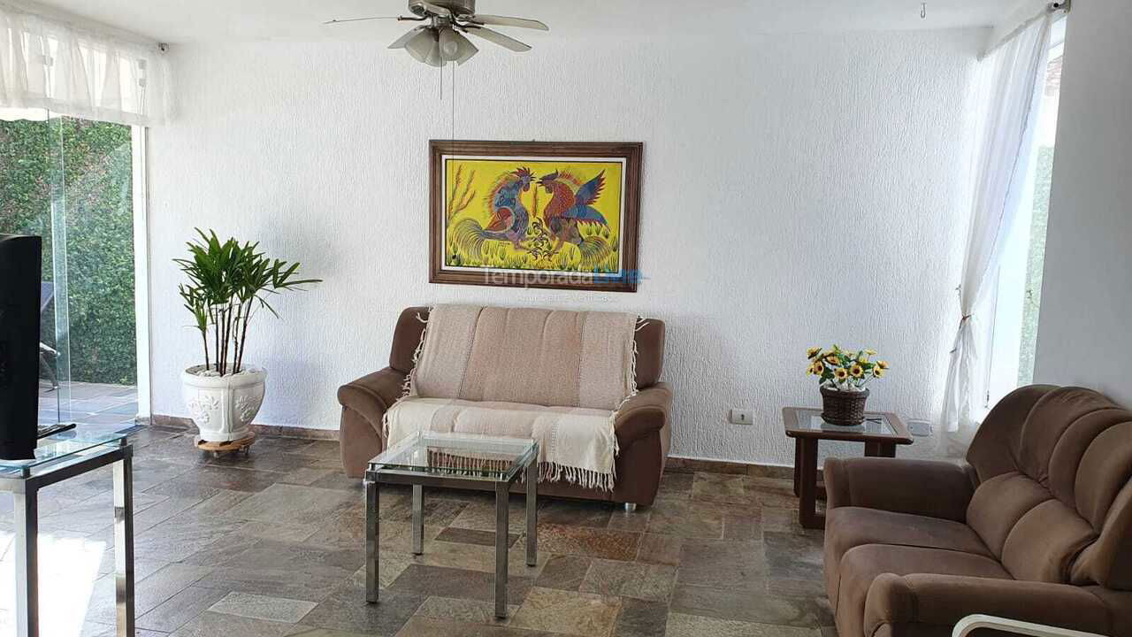 House for vacation rental in Guarujá (Praia do Pernambuco)