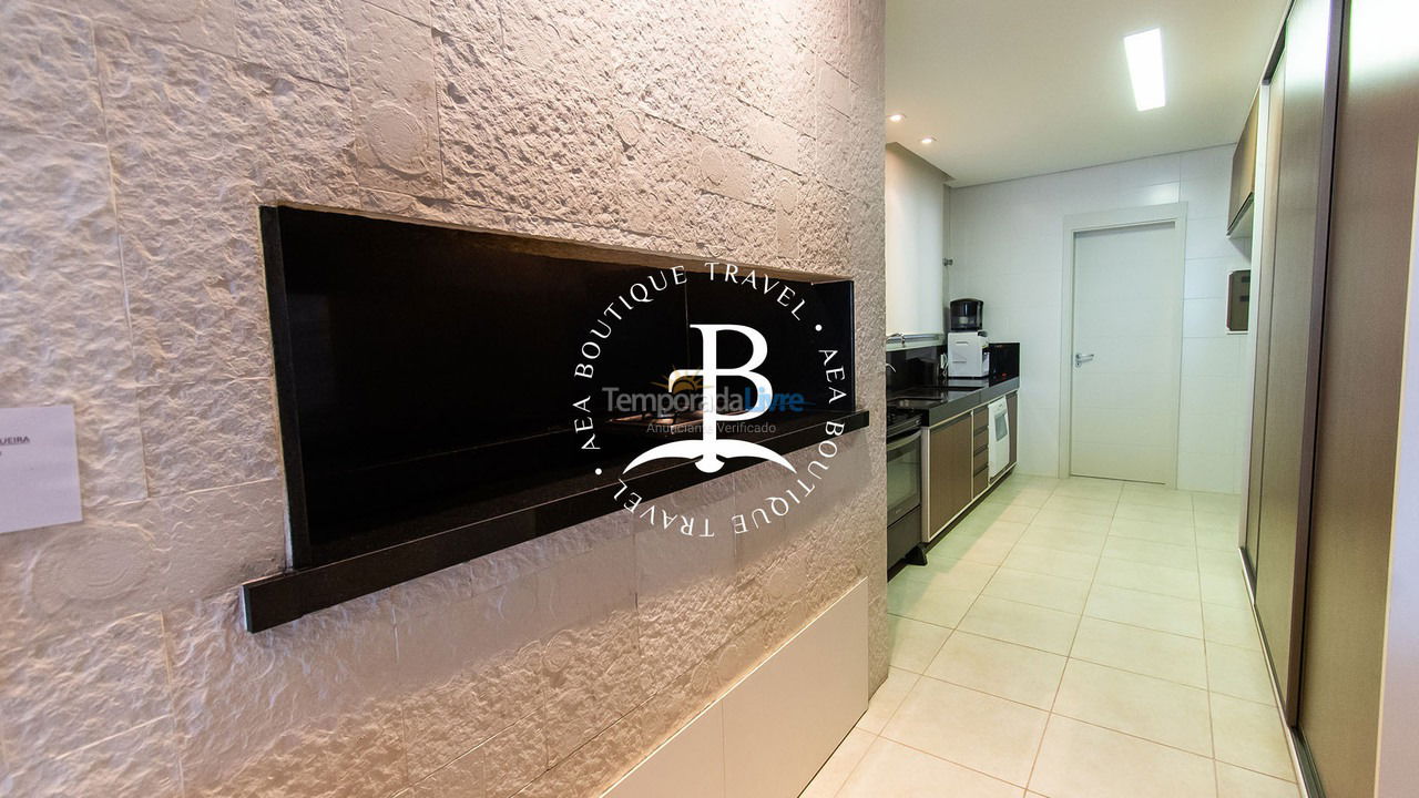 Apartment for vacation rental in Governador Celso Ramos (Praia de Palmas)