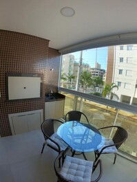 Beautiful three-bedroom apartment, two of which are demi-suites and...