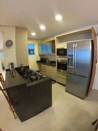 Beautiful three-bedroom apartment, two of which are demi-suites and...