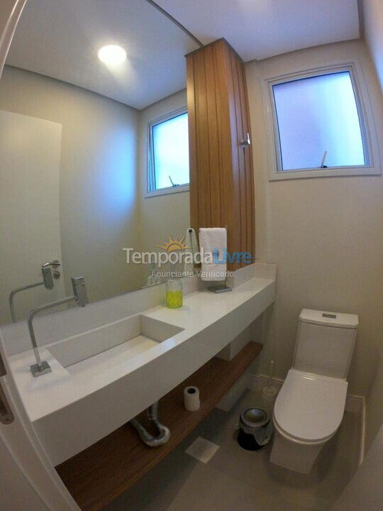 Apartment for vacation rental in Governador Celso Ramos (Praia de Palmas)