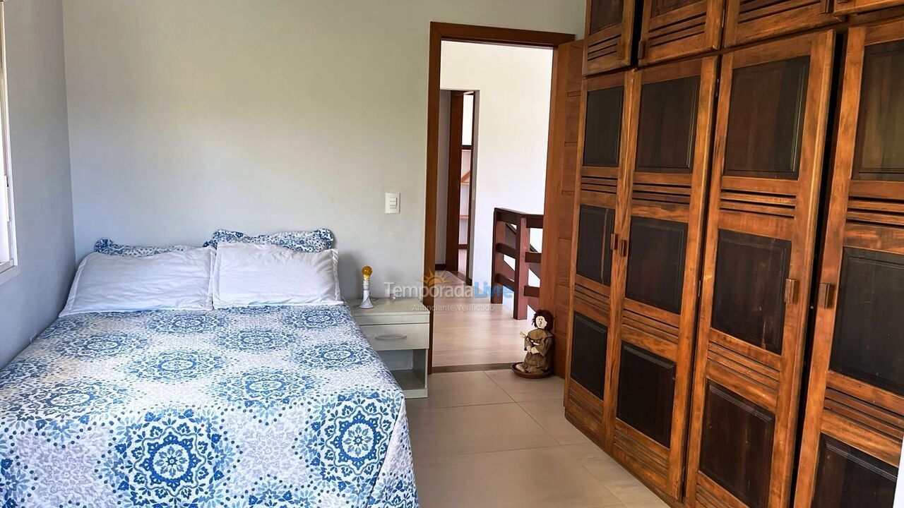 Casa para aluguel de temporada em Imbituba (Praia do Rosa)