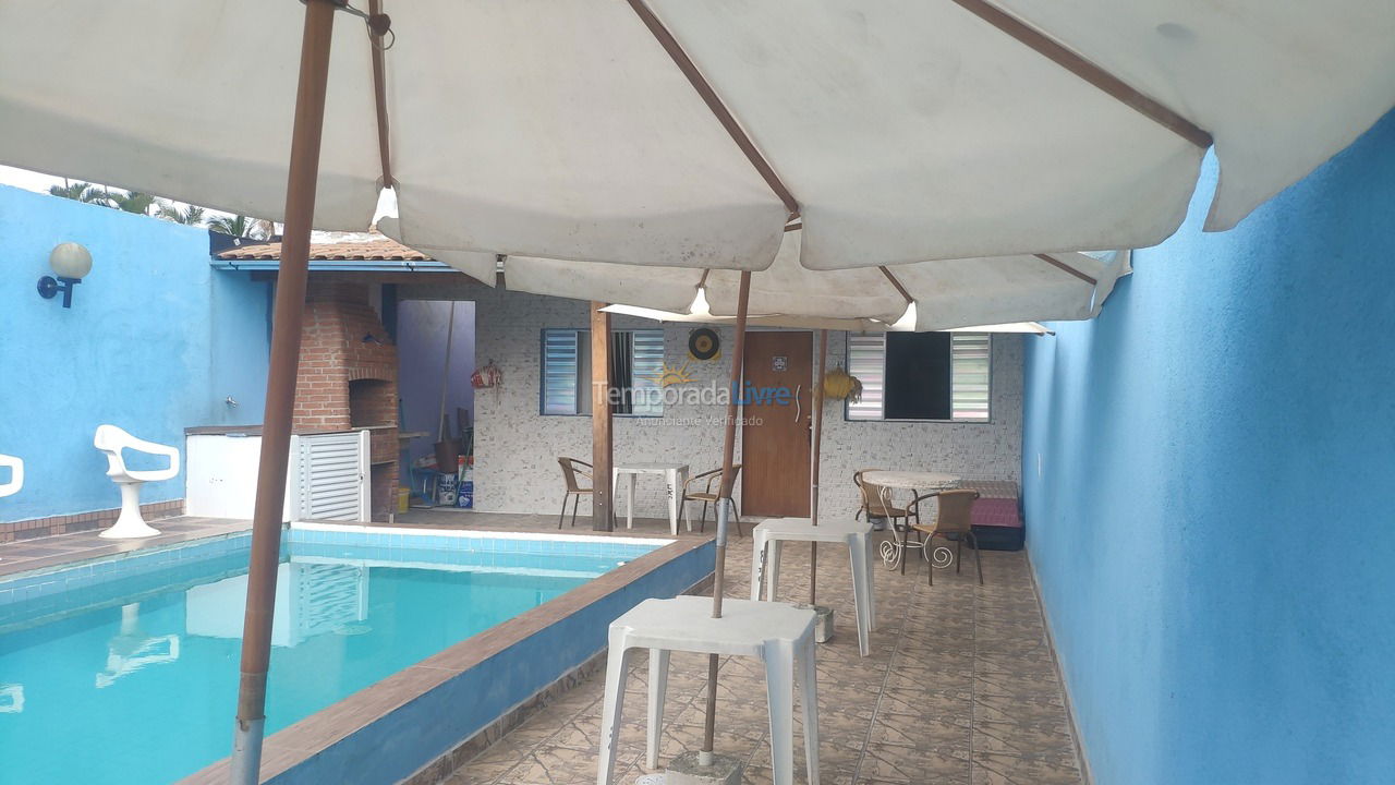 Casa para aluguel de temporada em Guarujá (Enseada)