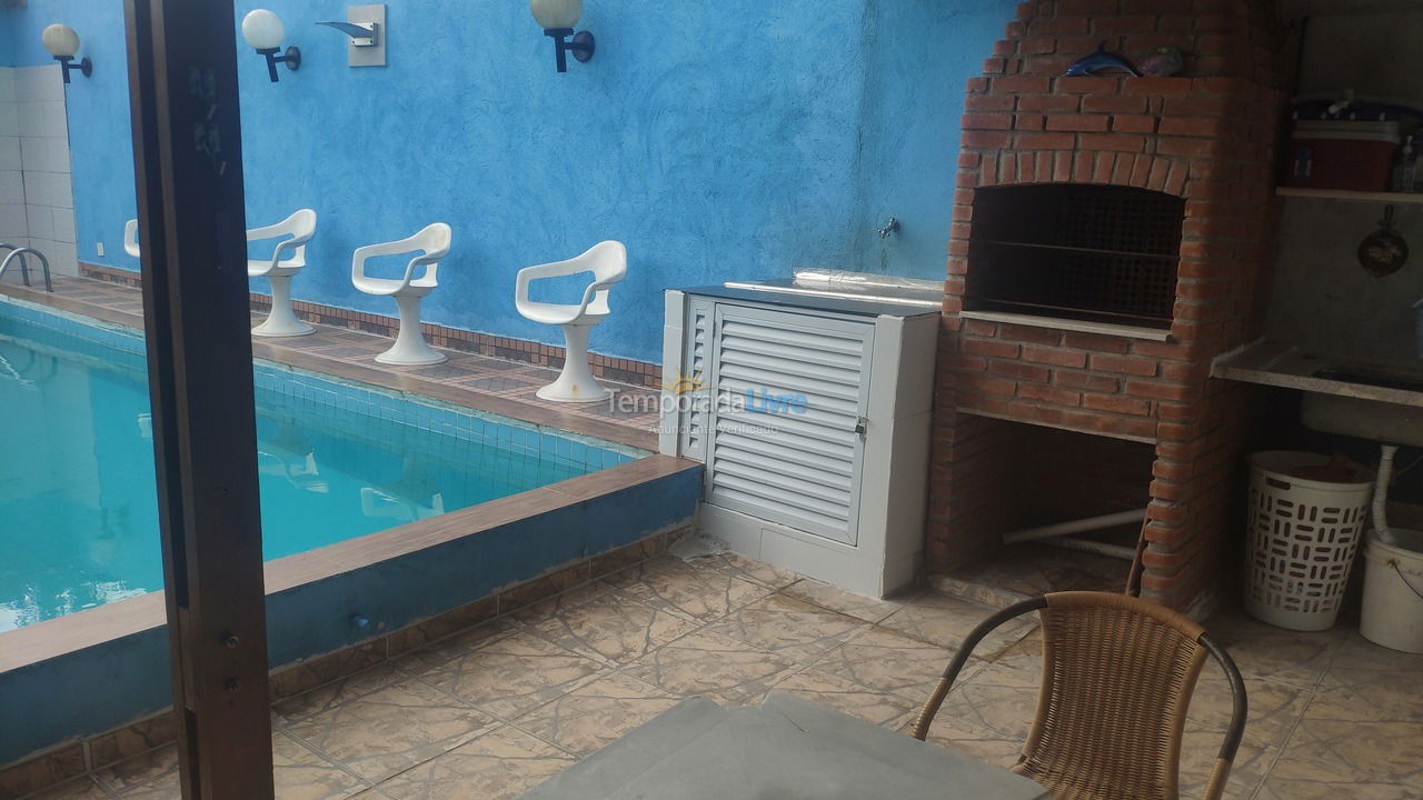 Casa para aluguel de temporada em Guarujá (Enseada)