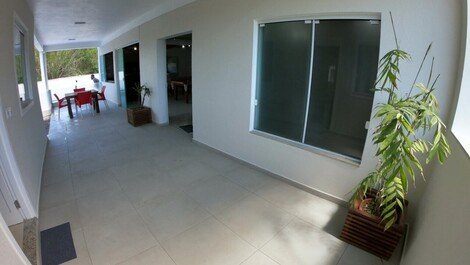 Great house with pool, has 4 bedrooms, two tv rooms...