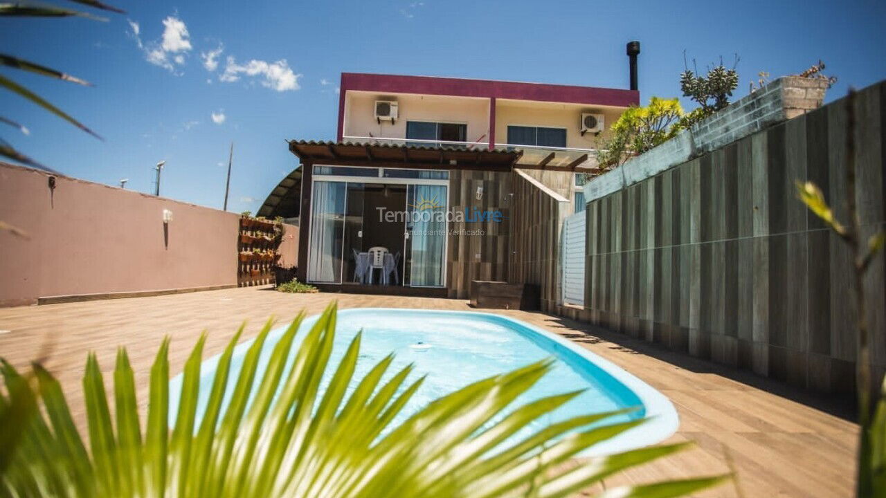 Casa para aluguel de temporada em Governador Celso Ramos (Praia de Palmas)