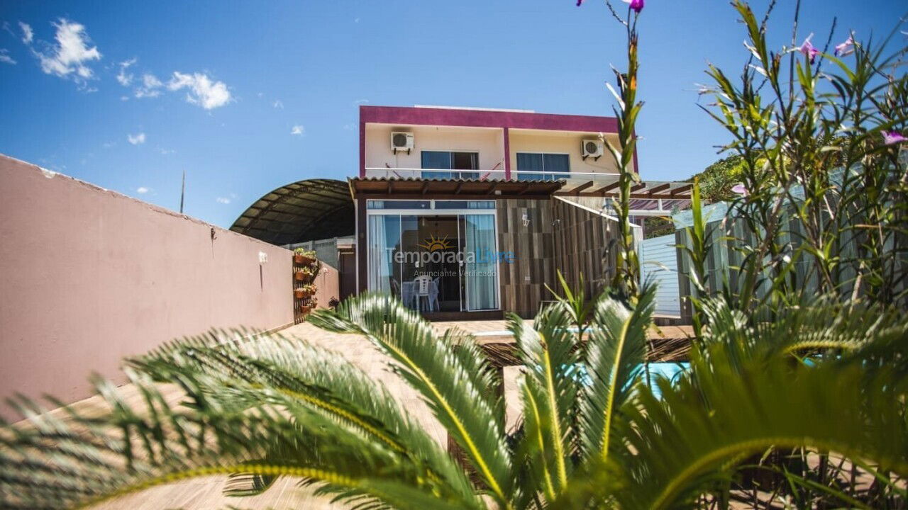 Casa para aluguel de temporada em Governador Celso Ramos (Praia de Palmas)