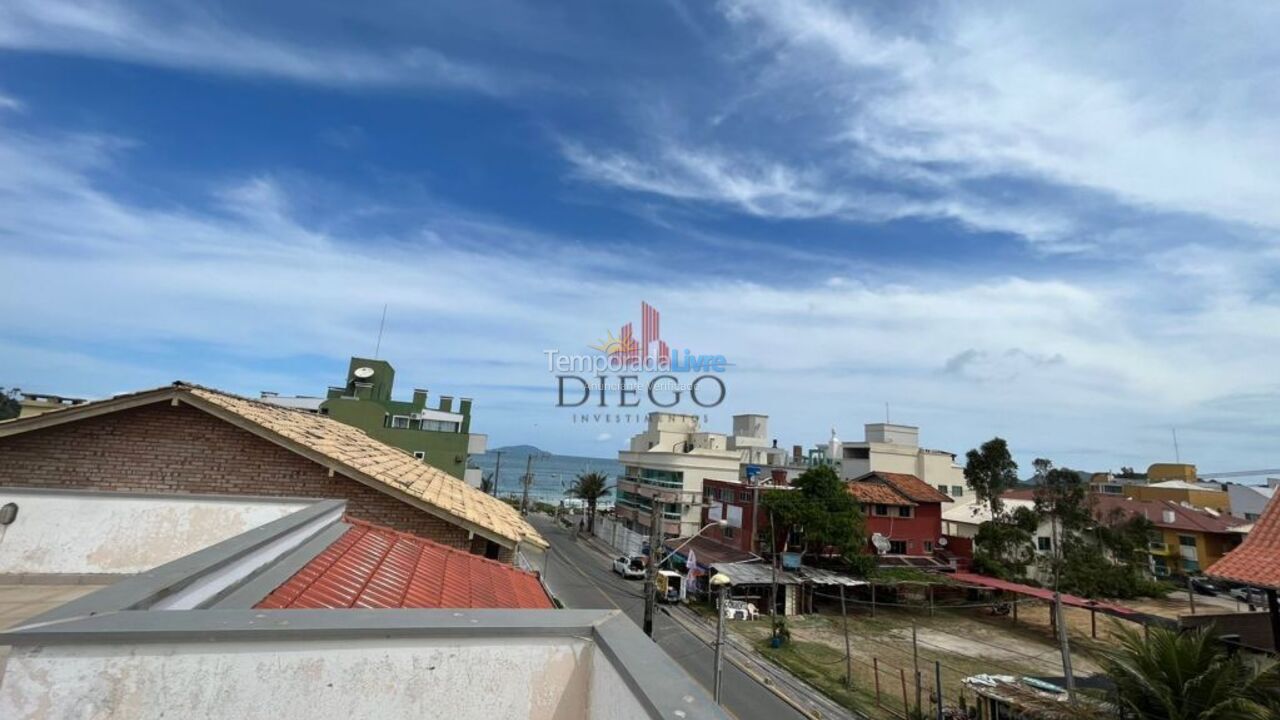 Casa para aluguel de temporada em Bombinhas (Praia de Quatro Ilhas)
