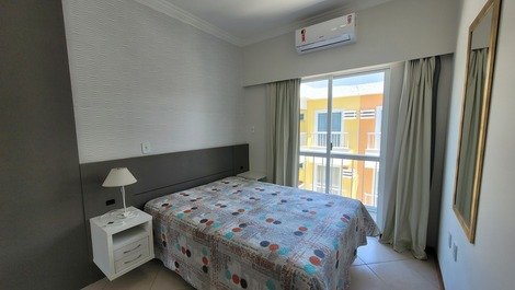 Apartment 2 bedrooms Vacation Rental - 200m from the sea of Bombas