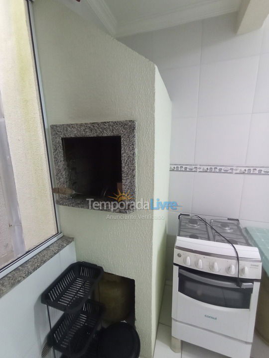 Apartamento para aluguel de temporada em Itapema (Meia Praia)