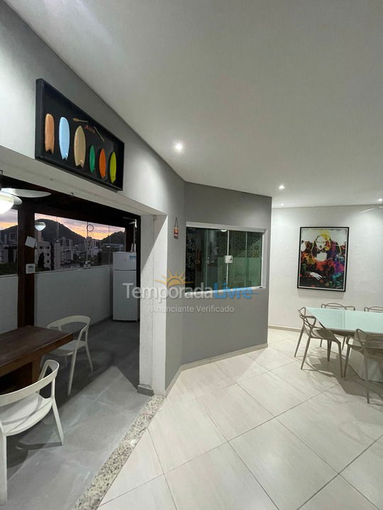 Apartment for vacation rental in Guarujá (Jardim Três Marias)