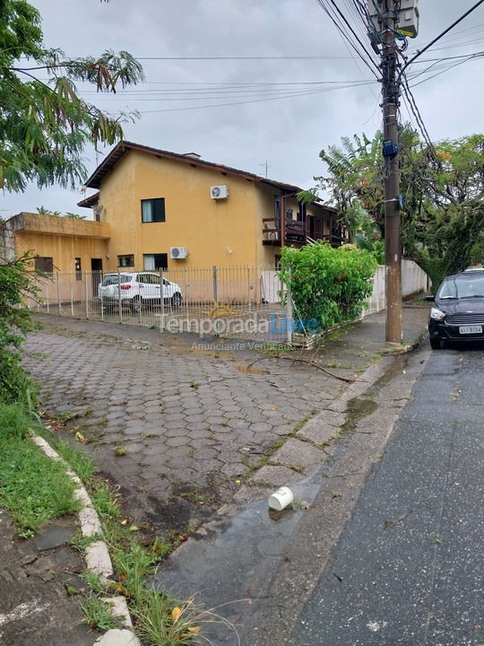 Apartment for vacation rental in São Sebastião (Praia do Porto Grande)