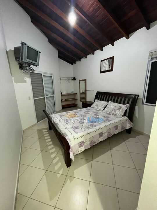 Casa para aluguel de temporada em Bertioga (Guaratuba)