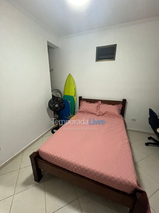 Casa para aluguel de temporada em Bertioga (Guaratuba)