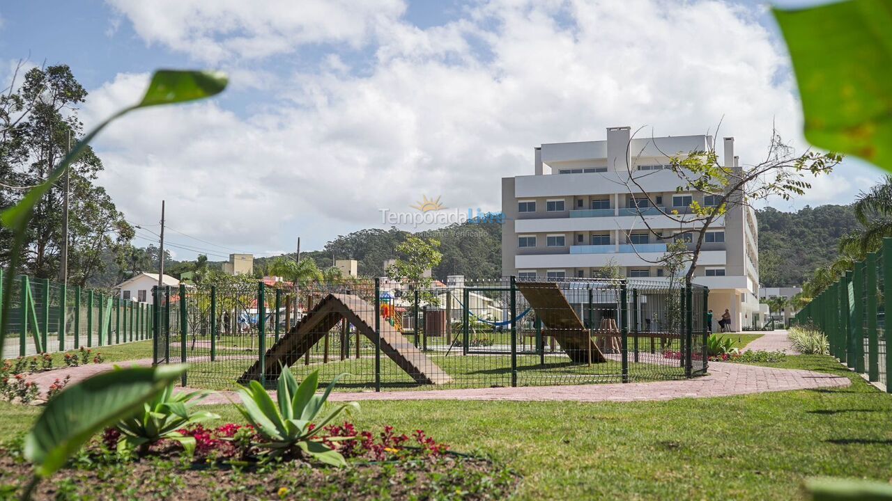 Apartamento para aluguel de temporada em Florianopolis (Praia dos Ingleses)