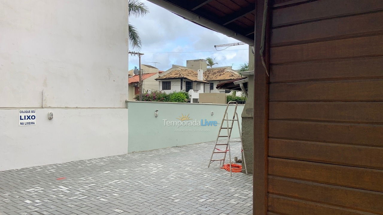 Casa para aluguel de temporada em Florianopolis (Praia dos Ingleses)