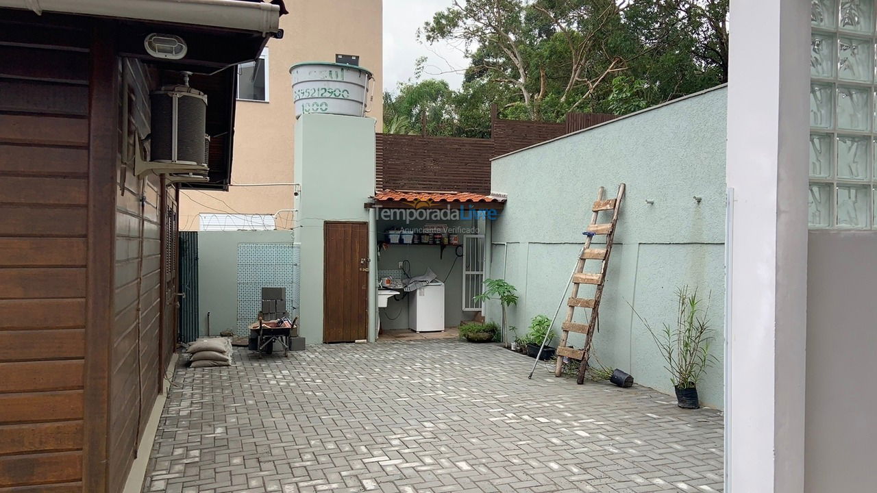 Casa para aluguel de temporada em Florianopolis (Praia dos Ingleses)