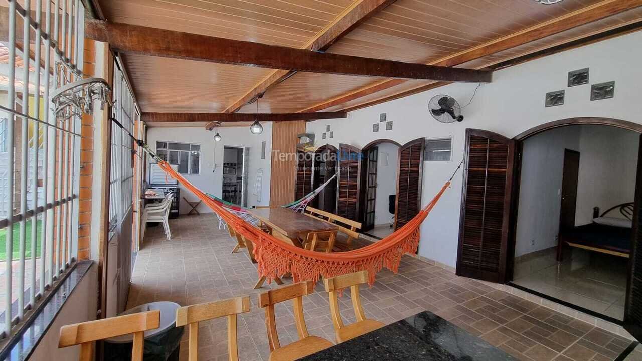 House for vacation rental in Caraguatatuba (Praia das Palmeiras)