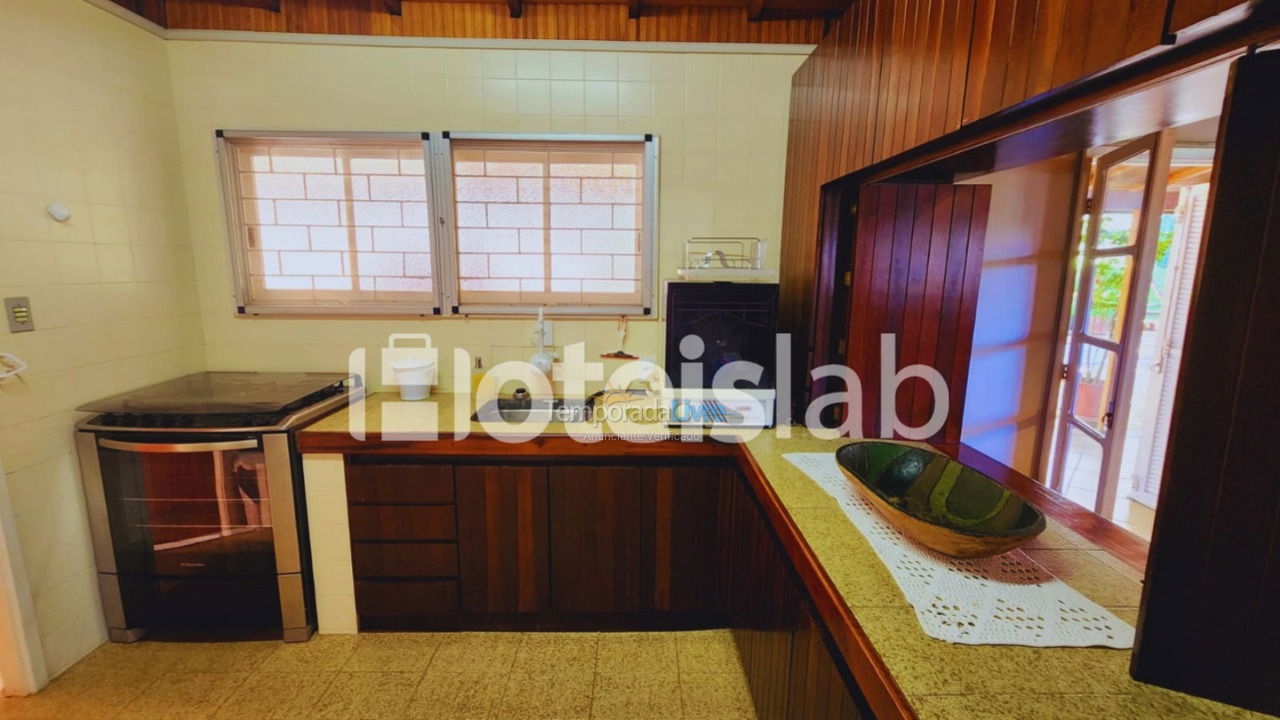 House for vacation rental in Florianopolis (Canasvieiras)
