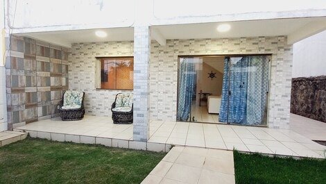 Quiet corner, swimming pool, security and leisure, next to the Airport