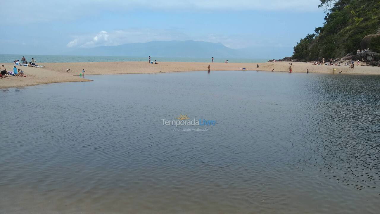 Casa para alquiler de vacaciones em Caraguatatuba (Massaguaçu)