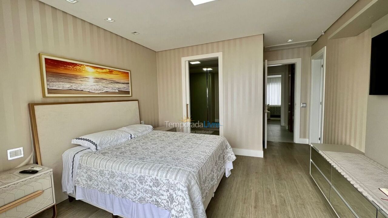 Apartamento para aluguel de temporada em Florianopolis (Praia dos Ingleses)