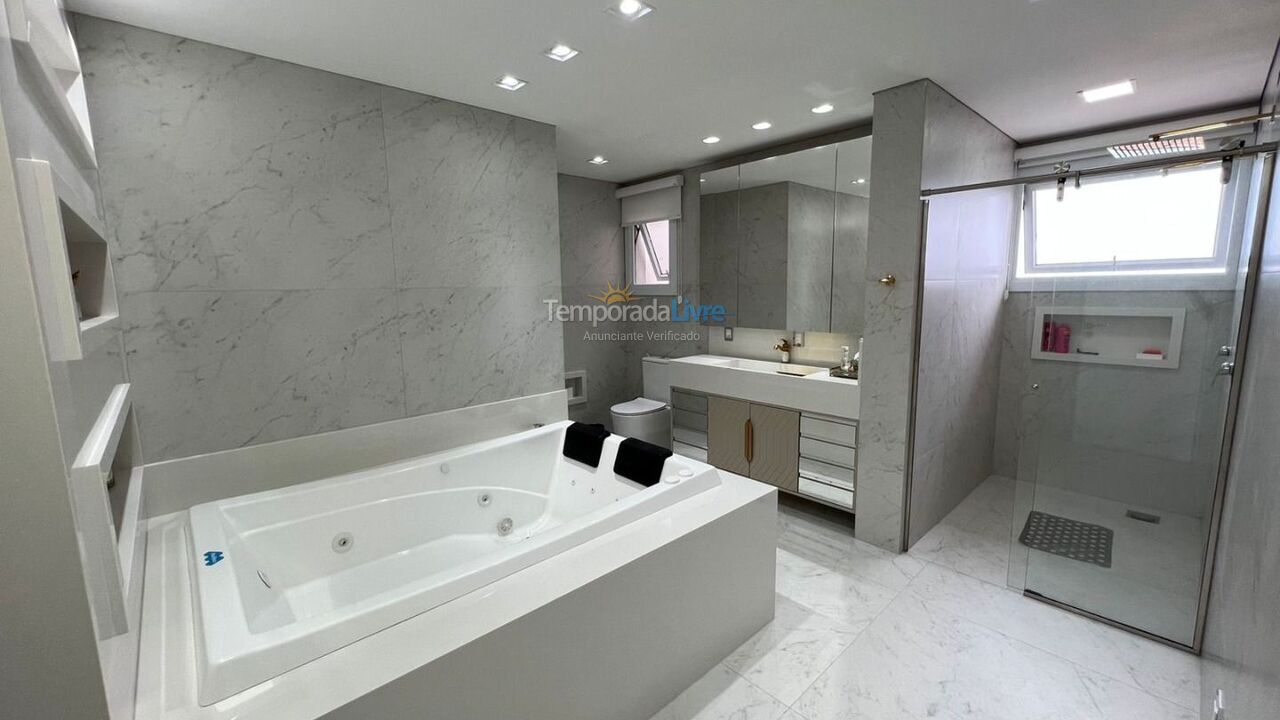 Apartamento para aluguel de temporada em Florianopolis (Praia dos Ingleses)