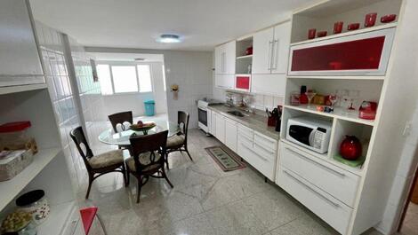 Ático dúplex con piscina frente al mar Enseada Azul Guarapari