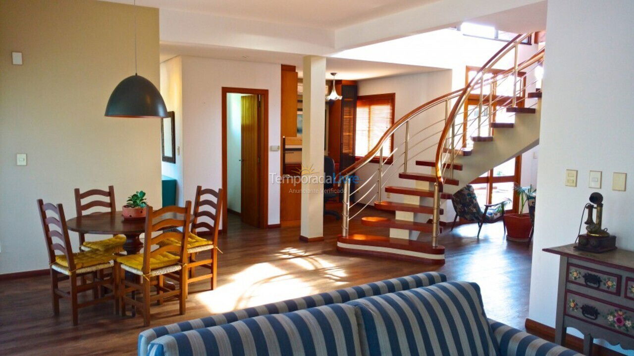 Casa para aluguel de temporada em Florianopolis (Jurerê Internacional)