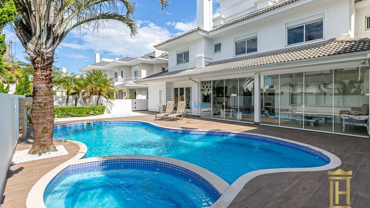 Casa para aluguel de temporada em Florianopolis (Jurerê Internacional)