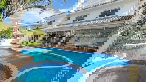 Casa magnífica na melhor região de Jurerê Internacional