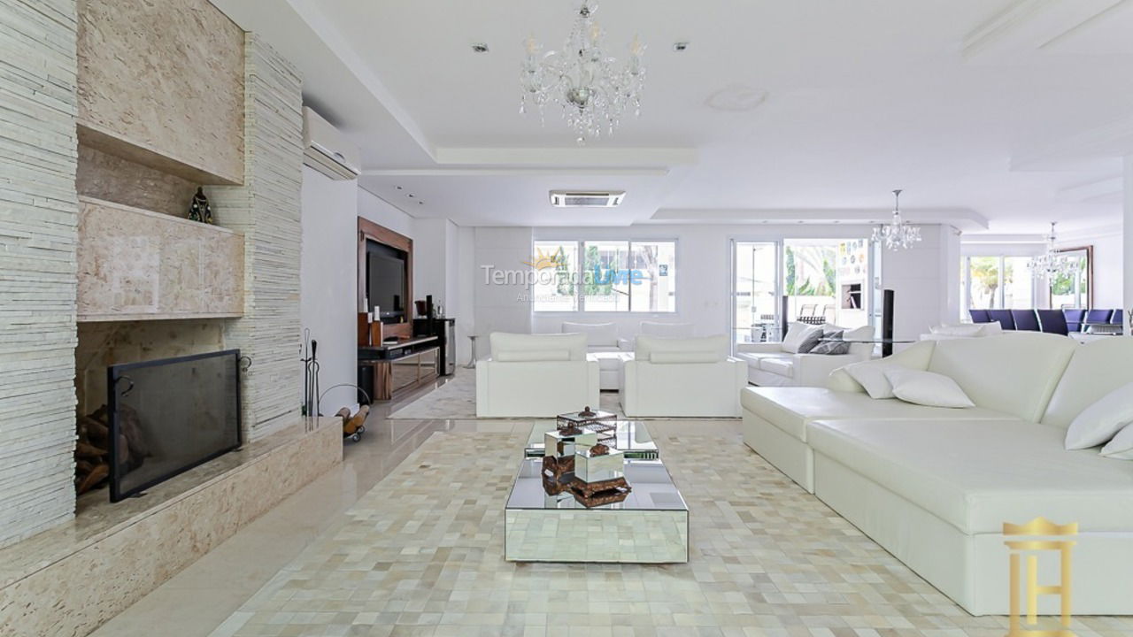 Casa para aluguel de temporada em Florianopolis (Jurerê Internacional)