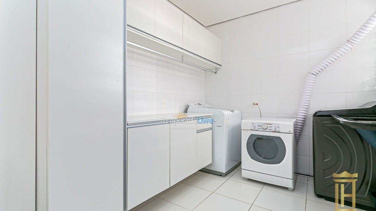 Casa para aluguel de temporada em Florianopolis (Jurerê Internacional)