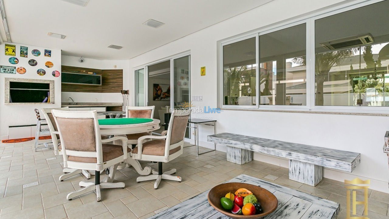 Casa para aluguel de temporada em Florianopolis (Jurerê Internacional)