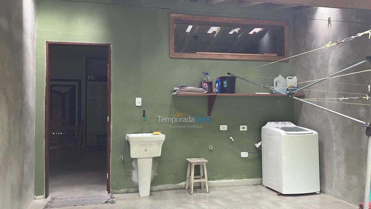 Casa para aluguel de temporada em Ubatuba (Praia de Itamambuca)