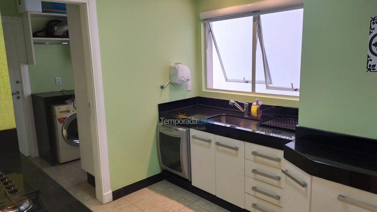 Apartamento para aluguel de temporada em Balneário Camboriú (Praia Central)