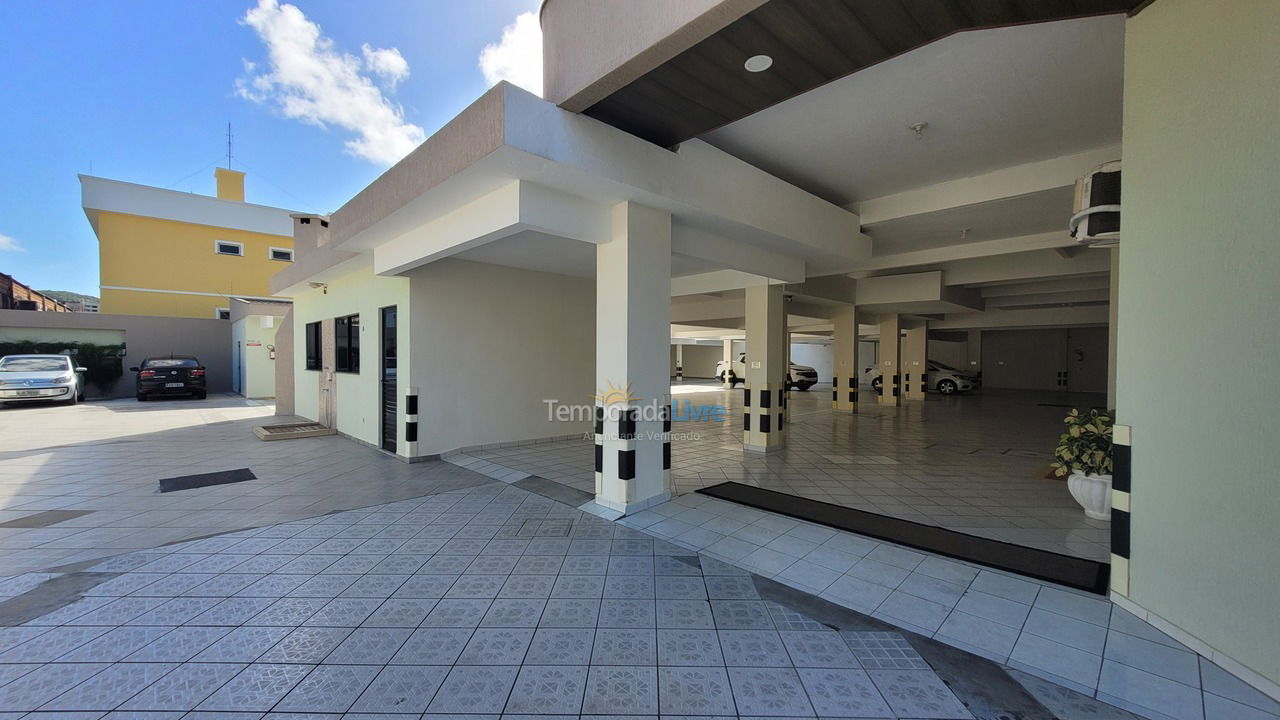 Apartment for vacation rental in Bombinhas (Praia de Bombas)