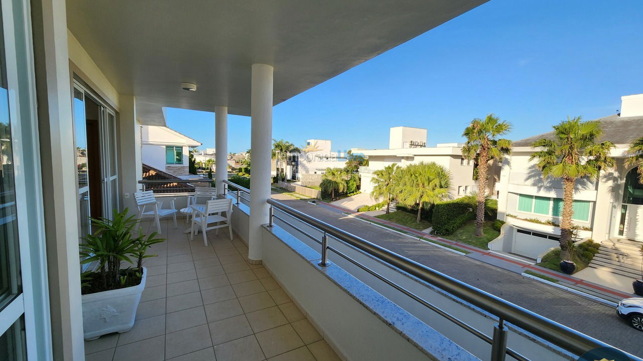 House for vacation rental in Florianopolis (Jurerê Internacional)