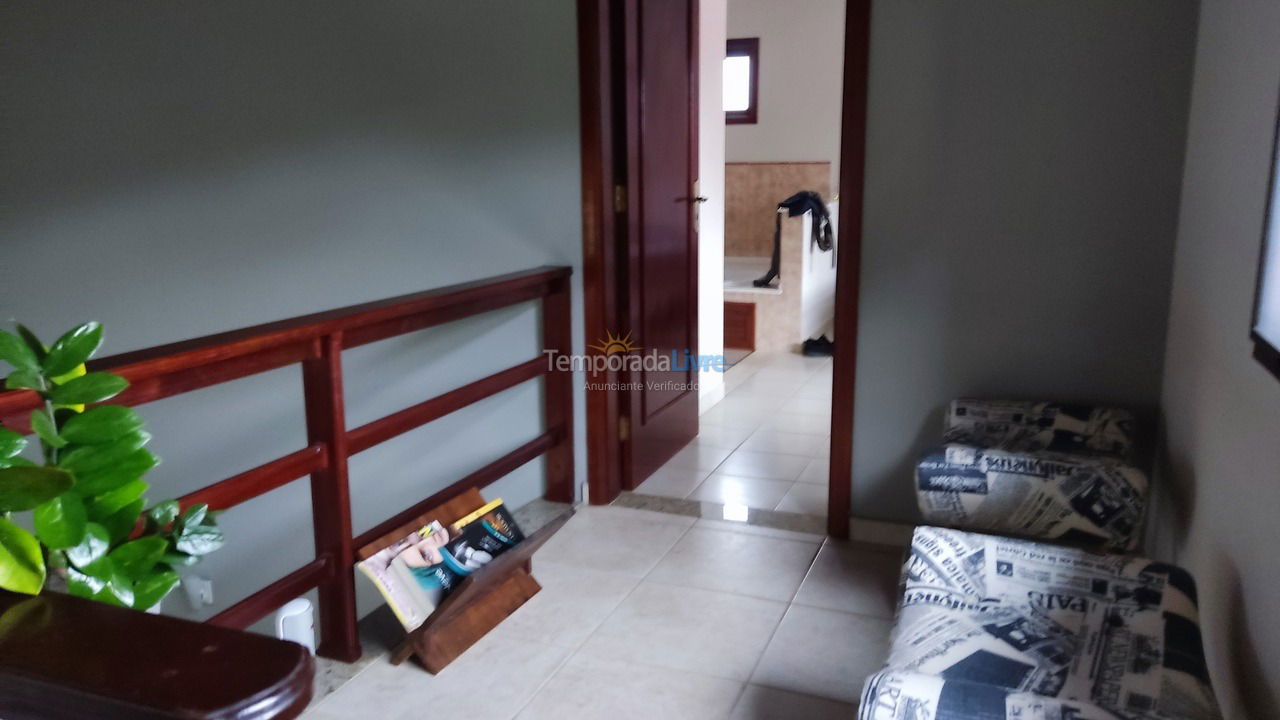 Casa para aluguel de temporada em Bertioga (Condominio Morada da Praia)