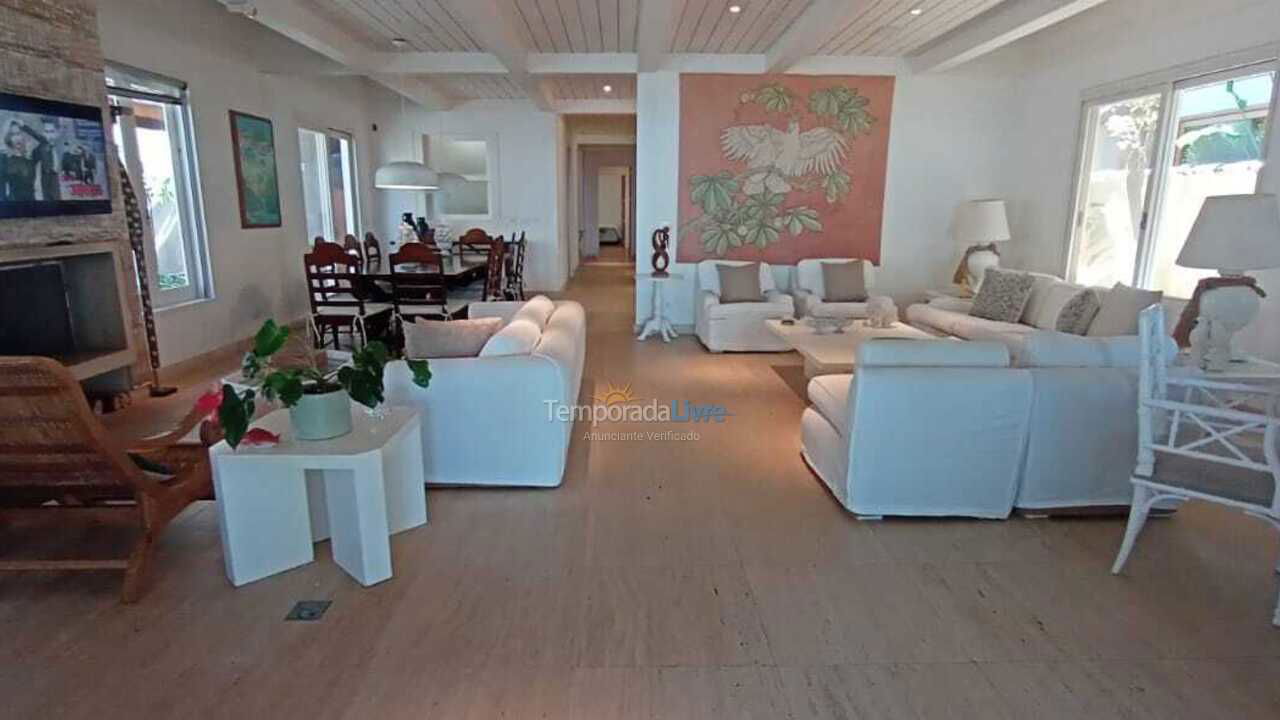 Casa para alquiler de vacaciones em São Sebastião (Camburi)