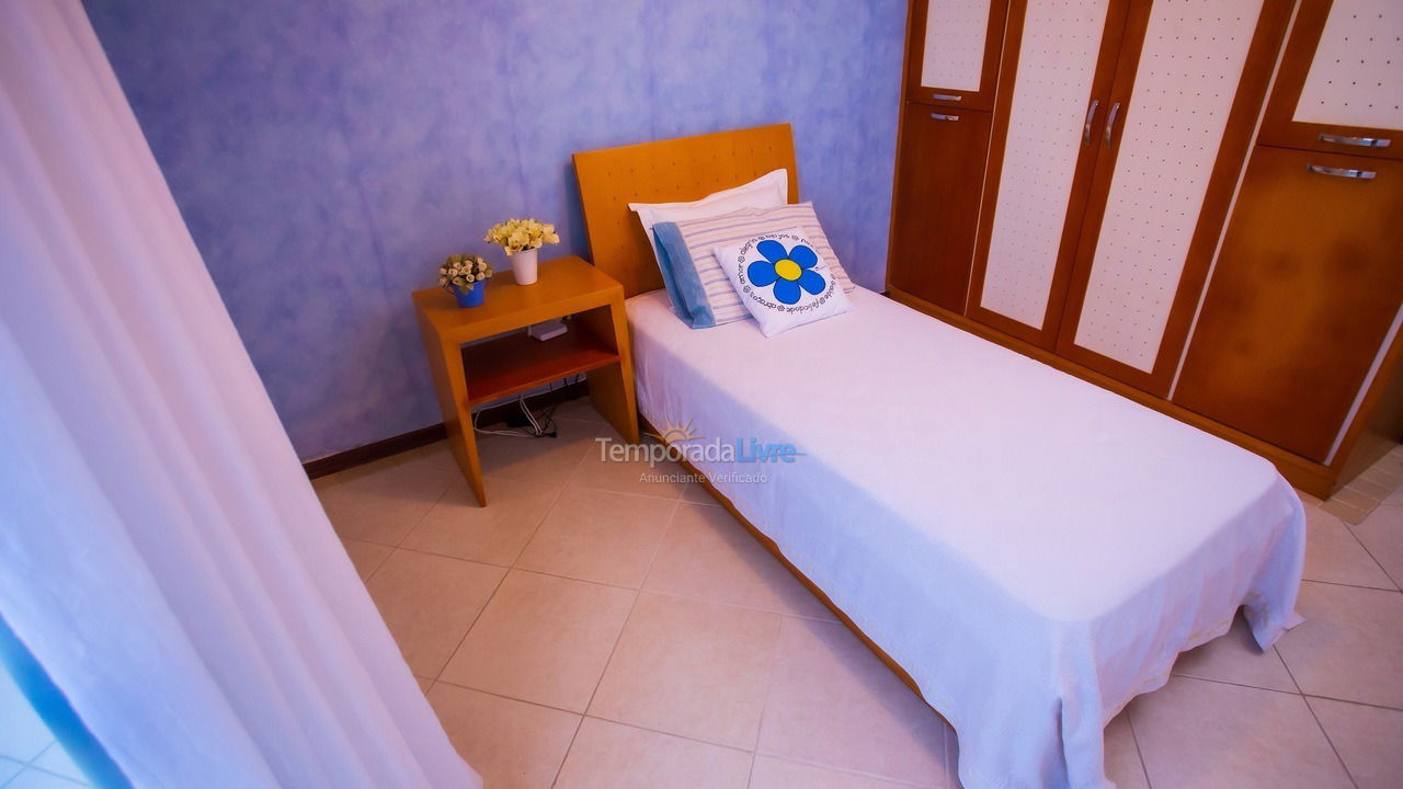 Apartamento para aluguel de temporada em Guarapari (Praia do Morro)