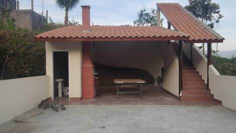 Ampla área de churrasqueira e lazer 
