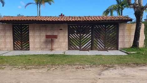 House for rent in Bertioga - Jardim Rafael