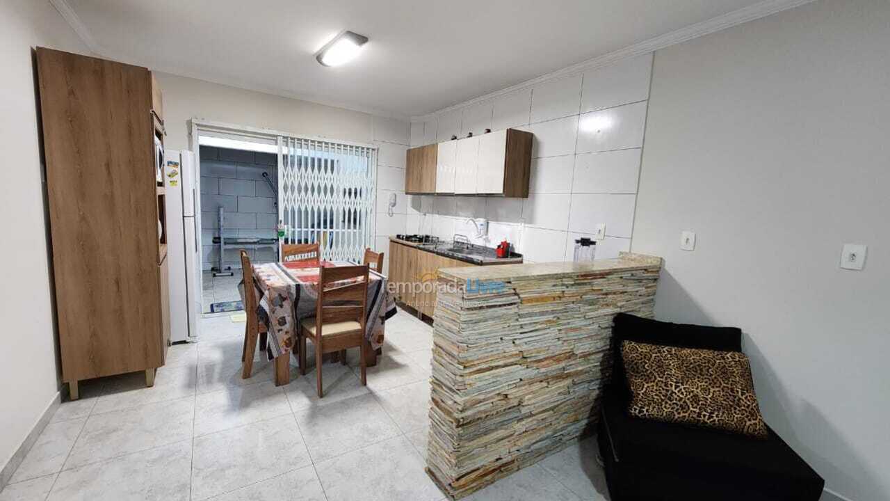 Apartamento para aluguel de temporada em Florianopolis (Praia dos Ingleses)