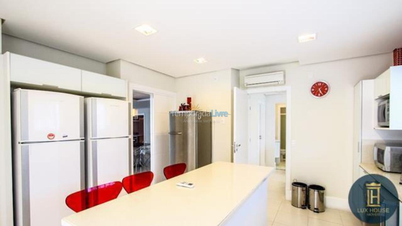 House for vacation rental in Florianopolis (Jurerê Internacional)